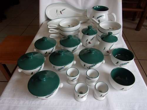 Vintage 31 piece Denby "Greenwheat" ceramic hors d'oeuvre set - designed by Albert Colledge