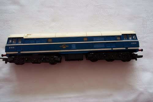 Triang Hornby OO Gauge R357 Type 2 Brush Diesel No. D5578 locomotive