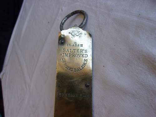 2 Vintage spring balance scales for 1 bid