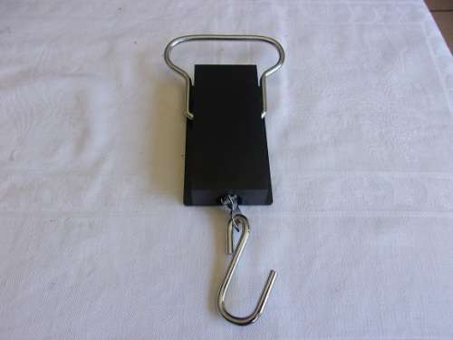 2 Vintage spring balance scales for 1 bid