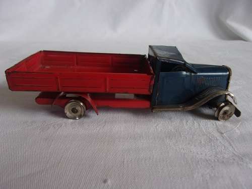 Vintage rare Tri-ang Minic tinplate friction pickup truck