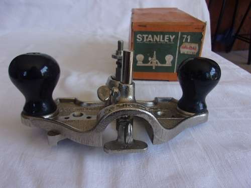 Vintage Stanley Router Plane No. 71 with cutters in original box