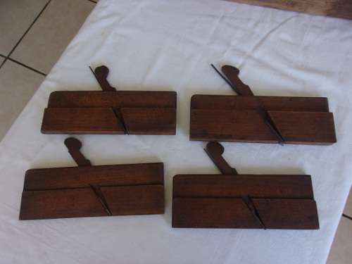 7 Antique wooden carpenters planes for 1 bid
