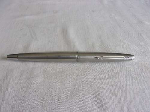 Vintage all steel Parker 45 "Flighter" fountain pen