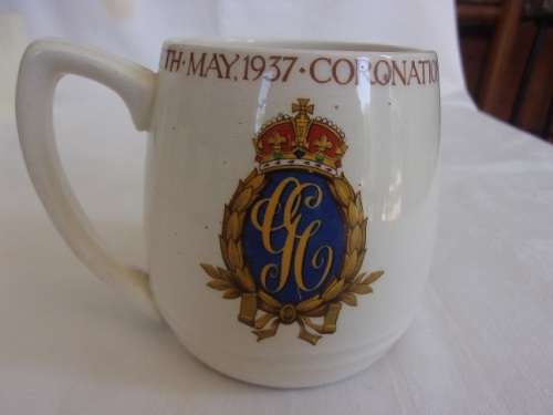 Large lot of vintage porcelain Royalty memorabilia for 1 bid