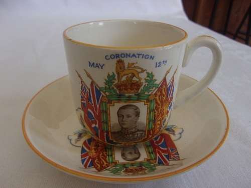 Large lot of vintage porcelain Royalty memorabilia for 1 bid