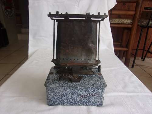 Vintage John Harper and Co. Beatrice No. 29 single wick stove