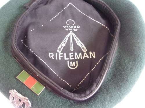 Vintage SADF SA Commando beret with badge & bar (balkie)
