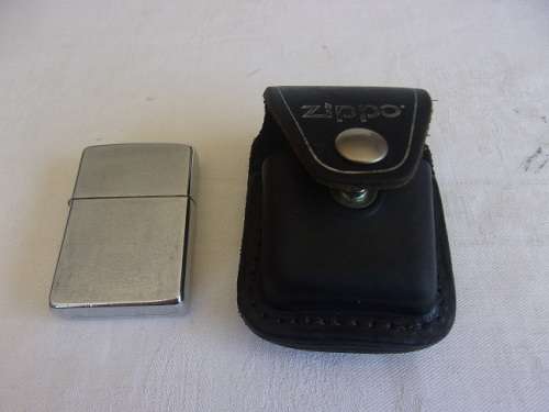 Collection of 4 vintage Zippo lighters for 1 bid - bargain buy