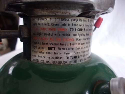 Vintage Coleman Model 201 pressure lantern