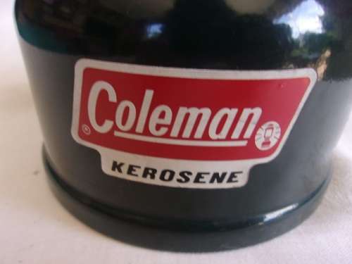 Vintage Coleman Model 214A700 pressure lantern