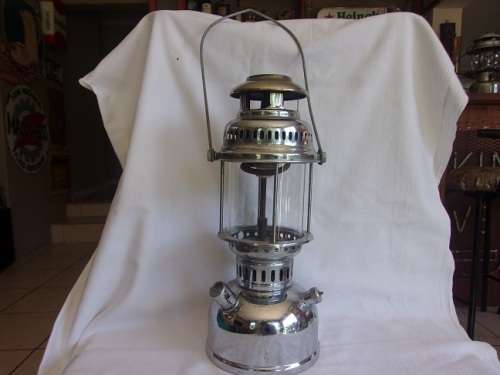 Vintage Stenly pressure lantern - made in Hong Kong