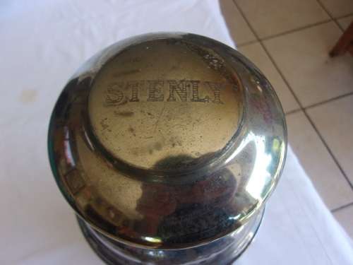 Vintage Stenly pressure lantern - made in Hong Kong