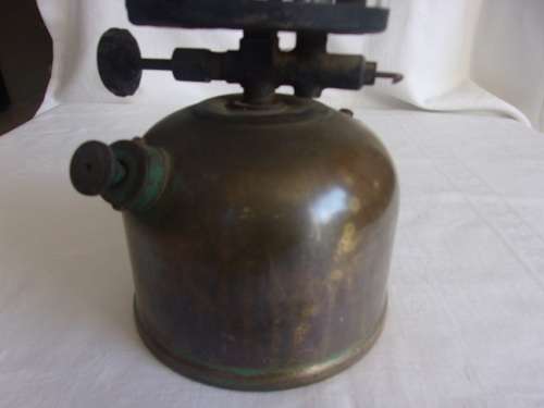 Vintage WW2 era Coleman pressure lantern for restoration - made in Canada