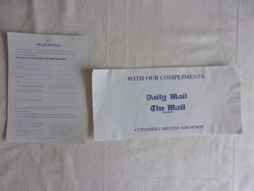 3 Boxed vintage Wedgwood Royalty plates for 1 bid