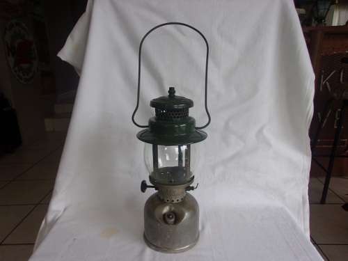 Vintage Coleman Model 249 pressure lantern - made in Canada