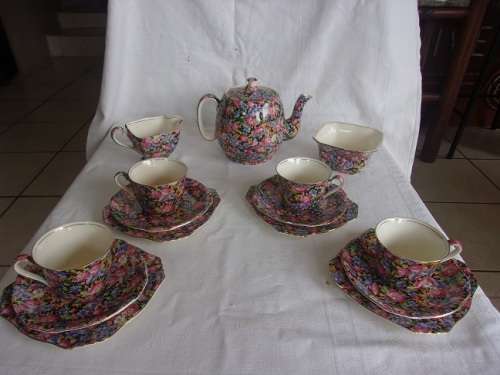 Vintage Royal Winton Chinz `Majestic` pattern tea set