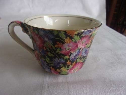 Vintage Royal Winton Chinz `Majestic` pattern tea set