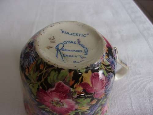 Vintage Royal Winton Chinz `Majestic` pattern tea set