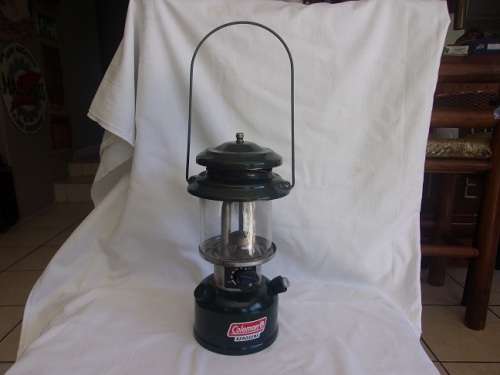 Vintage Coleman Model 214A700 pressure lantern - great condition