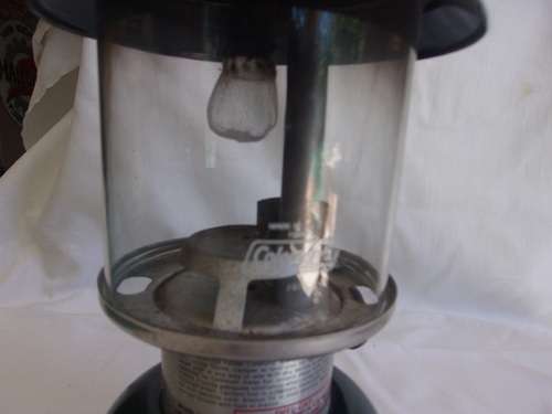 Vintage Coleman Model 214A700 pressure lantern - great condition