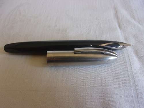 Vintage cased Sheaffer Snorkel White Dot fountain pen - made in Australia