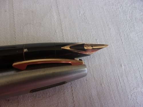 Vintage cased Sheaffer 440 White Dot fountain pen with 14k gold nib