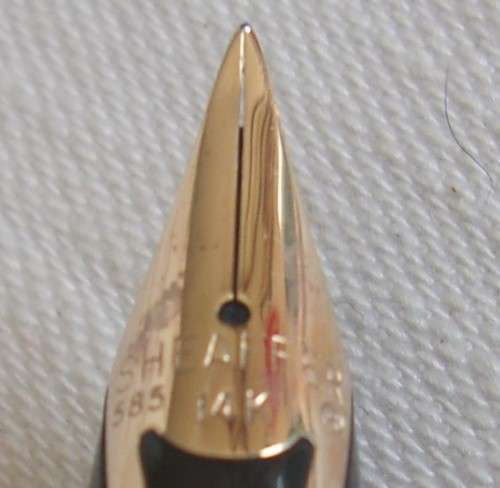 Vintage cased Sheaffer 440 White Dot fountain pen with 14k gold nib