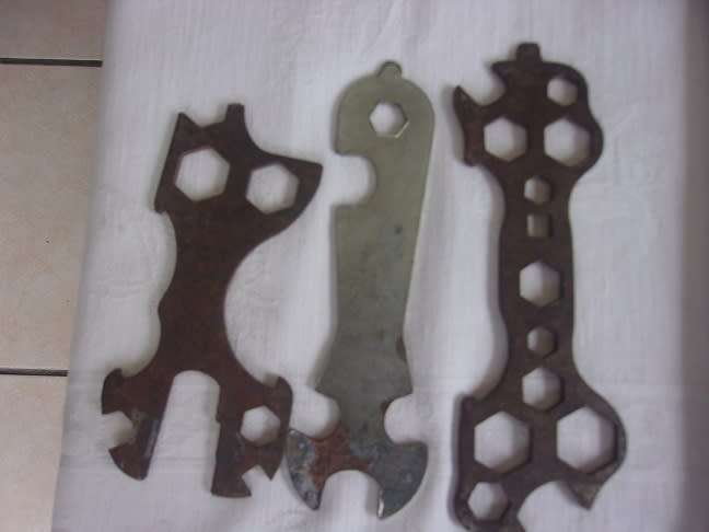 Large lot of vintage bicycle accessories for 1 bid