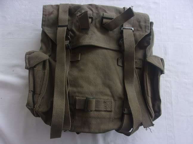 Vintage SADF webbing (with dixies) and `grootsak` for 1 bid