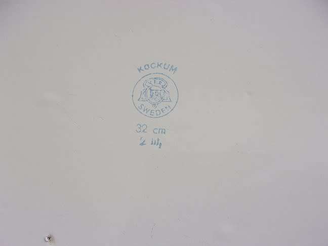 3 Vintage enamel pie dishes for 1 bid