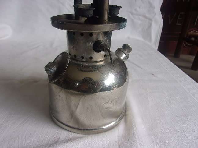Vintage Coleman No. 249 `Scout` pressure lantern for restoration - made in Canada