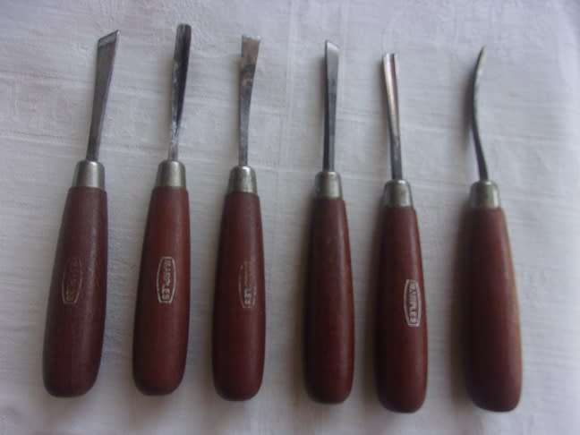 Vintage Marples No. 153 wood carving tool set in original box