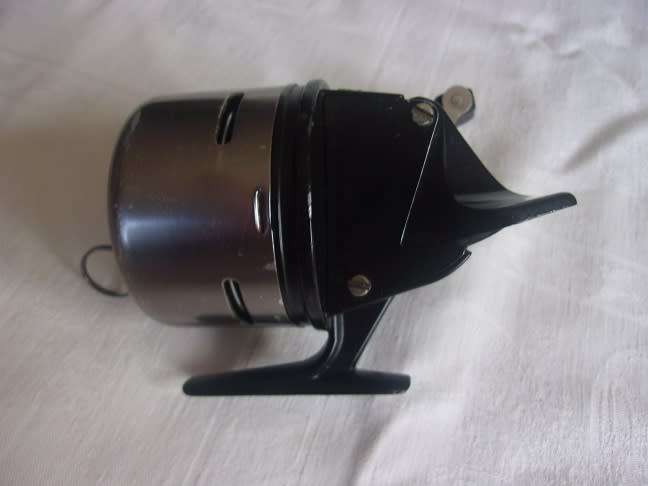 Vintage Garcia Abu-matic 290 spincasting reel