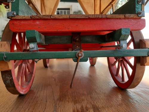 ABSOLUTELY STUNNING    LARGE VOORTREKKER OXWAGEN MODEL     DETAILED !