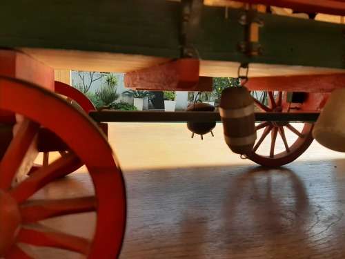 ABSOLUTELY STUNNING    LARGE VOORTREKKER OXWAGEN MODEL     DETAILED !