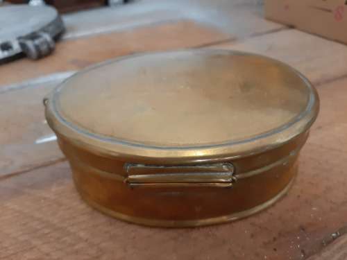 BEAUTIFULL  VINTAGE BRASS  HOLDER