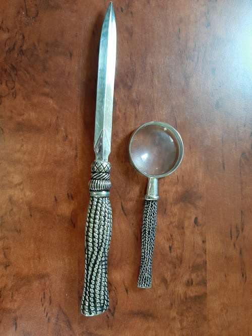 ITALIAN DESIGNER VERA LUCINO  ! SILVER OR CHROME PLATED MAGNIFYING LENSE AND ENVELOPE OPENER STUNNI