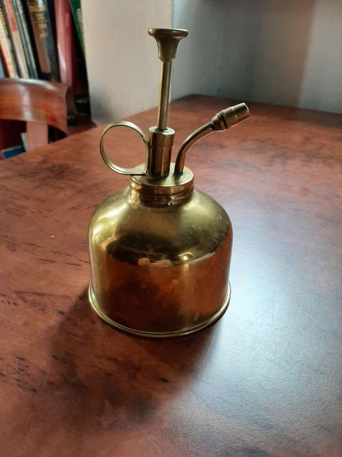 Lovely  Vintage  oil can