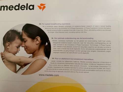 Medela Swing Breast Pump with accessories