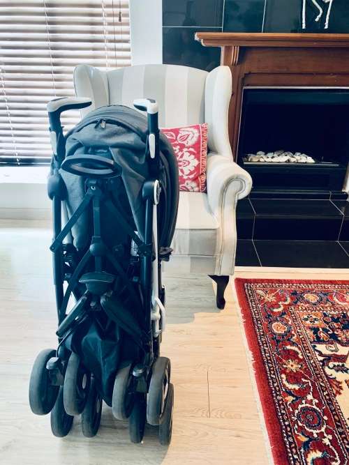 Peg Perego Pliko P3 Compact travel system with belted base