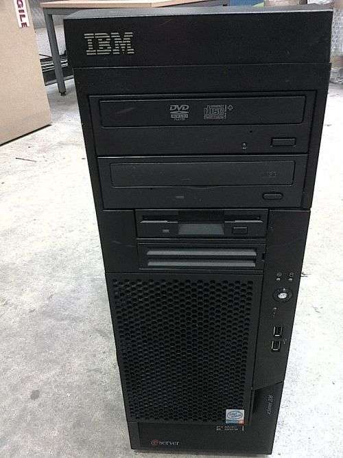 IBM X-Series 226 XEON 2.8GHz CPU Server 1x36GB 512MB SCSI RAID