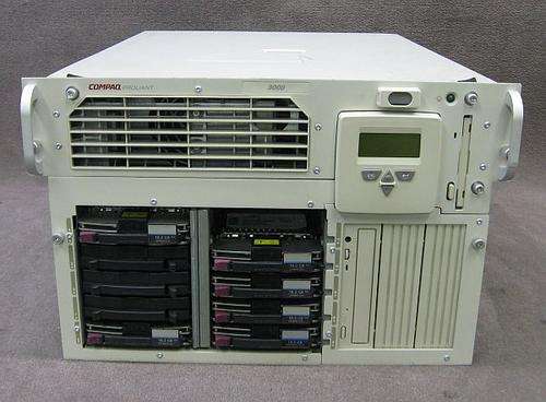Compaq Proliant 3000 Network Server 640MB Ram, 550MHz
