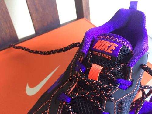 WOMENS NIKE BLACK & PURPLE NIKE WILD TRAIL SIZE 7. BRAND NEW!