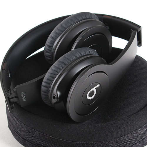 BEATS BY DRE SOLO HD CARBON BLACK WIRED ON-EAR HEADPHONES (NEW!!!)