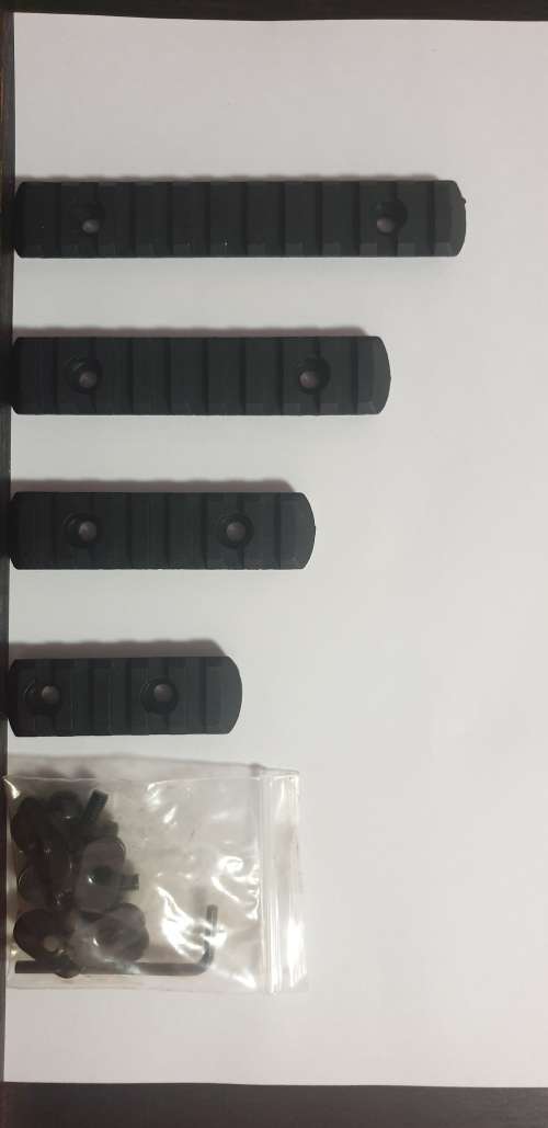PICATINNY RAILING 3 PIECE WITH SCREWS AND MOUNTING BRACKETS