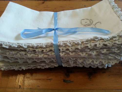 12 COTTON CREAM EMBROIDED LACE EDGED SERVIETTES