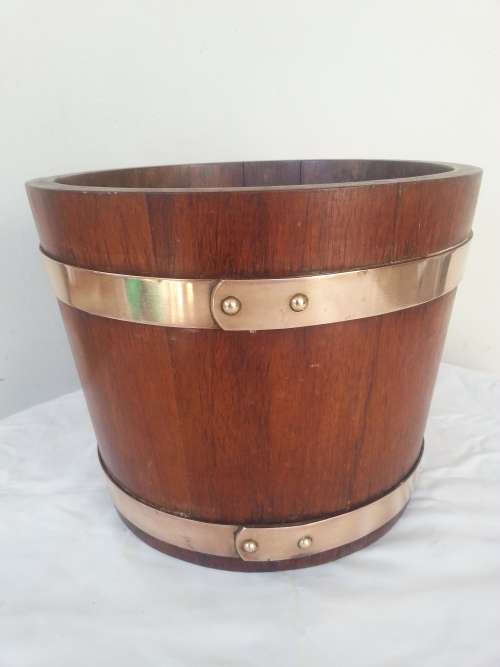 LARGE WOODEN BUCKET WITH BRASS OVERLAYS