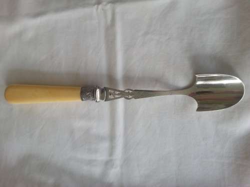 ANTIQUE STILTON SCOOP - ARMY & NAVY CO-OPERATIVE SOCIETY MAKERS MARK
