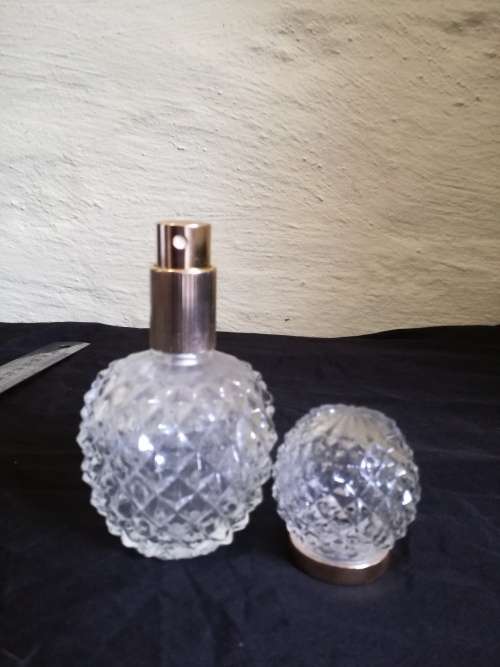 11 CM VINTAGE GLASS PERFUME BOTTLE